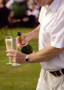 Champagne Pouring